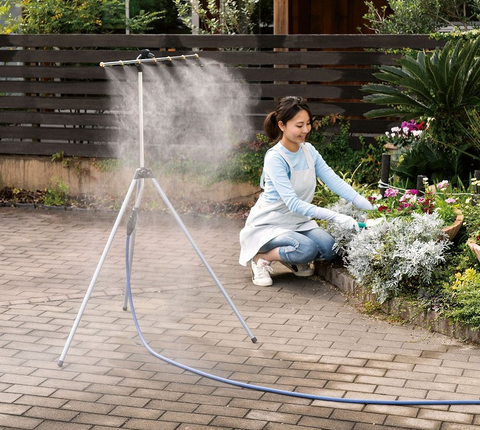 ゴトウのミストdeクールシャワー スタンドビッグ ミストシャワー 屋外 家庭用 家庭菜園 ガーデニング 水遊び 夏 熱中症対策グッズ 暑さ対策 グッズ Letempslev K7a Com