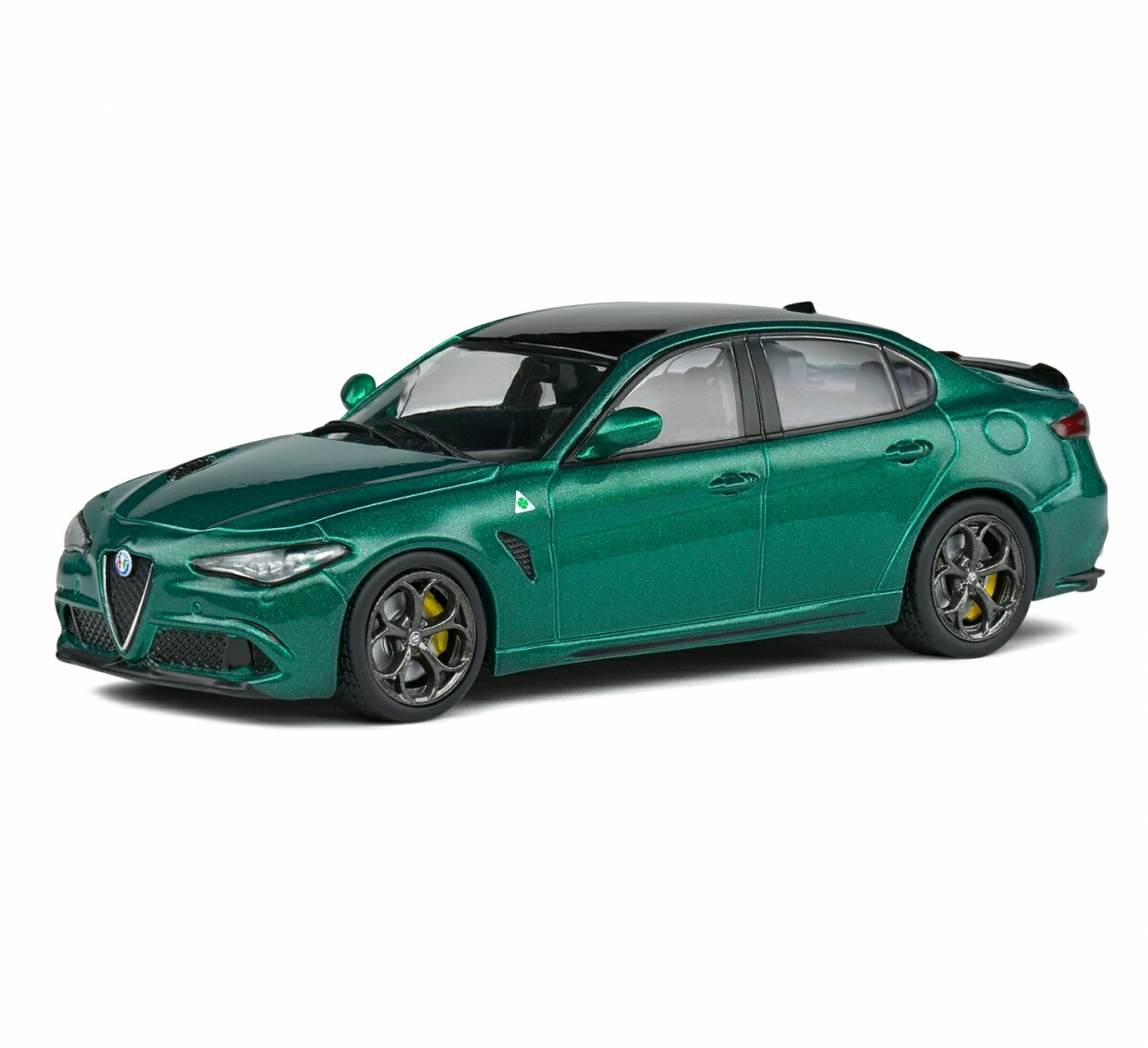 Alfa Romeo - アルファロメオ  ミニチュアカー Amazon.co.jp: ミニチュアカー 1:64 アルファロメオ TIPO 33