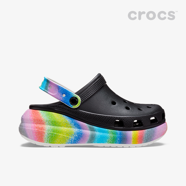 クロックス《ユニセックス》 クラシック クラッシュ スプレイ ダイ クロッグ ブラック マルチ CROCS Classic Crush Spray  Dye Clog Black Multi 2021高い素材