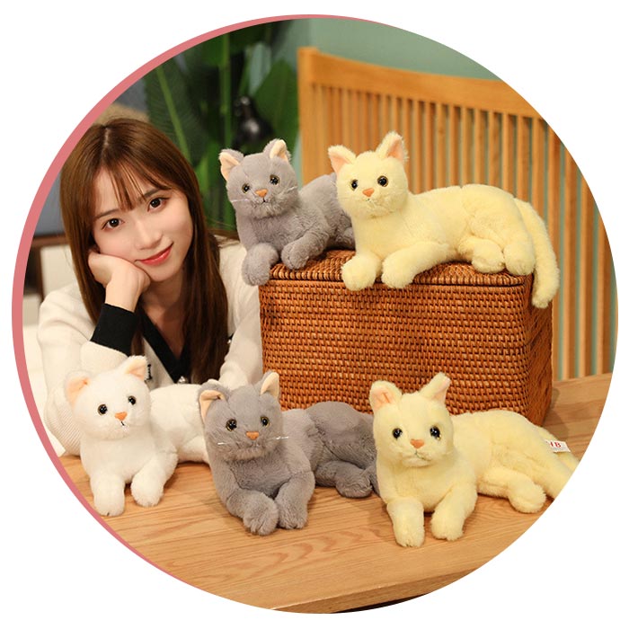 ねこ 猫 ひざねこ ぬいぐるみ リアル ひざネコ おもちゃ 癒し ネコグッズ ねこグッズ ネコ雑貨 ねこ雑貨 かわいい 動物 置物 部屋飾り ギフト  プレゼント 誕生日プレゼント クリスマス 30cm｜KEIWA