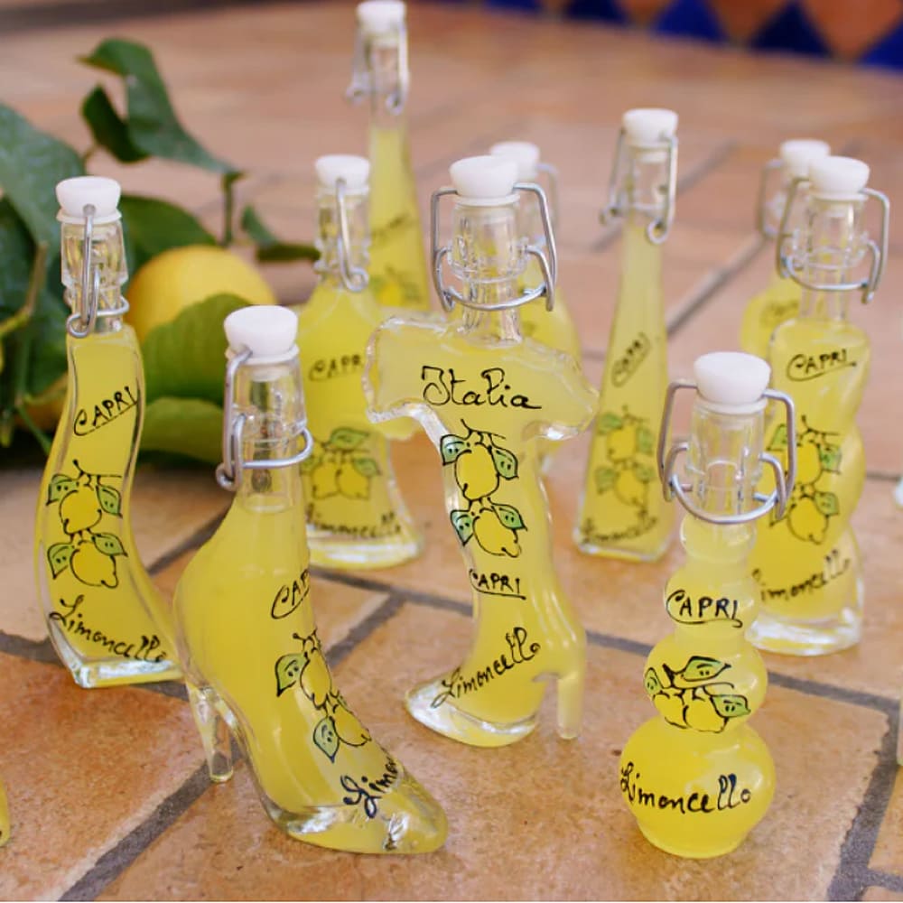 【ルーチェ】レモンチェッロ(200ml)＆ショットグラス　贈答用箱入り ルーチェ】レモンチェッロ(200ml)＆ショットグラス 贈答用箱入り