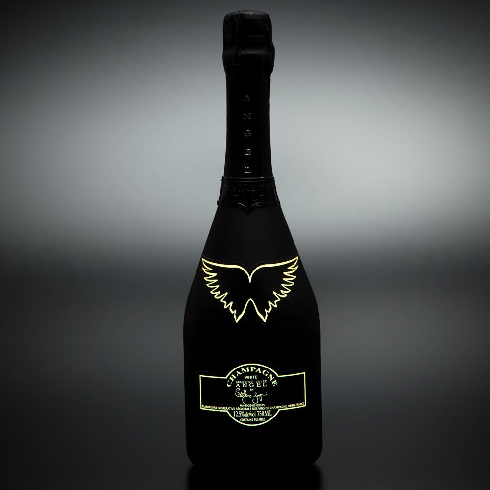 公式の 光る エンジェル シャンパン 2種飲み比べセット ブリュット ロゼホワイト ヘイロー グリーン Angel Champagne Nv Halo 750ml Angel Nv Brut Rose White それぞれ箱付き ギフト プレゼント バースデー かわいい 酒 映え 高級シャンパン お祝い 手土産 Pierregarden