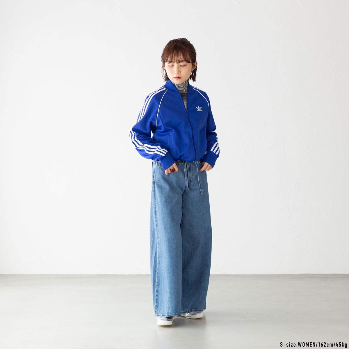 新品⭐︎adidas 青 ジップアップジャージです。 70's adidas ATPトラックジャージ 青x白 セットアップ 実寸(XL位