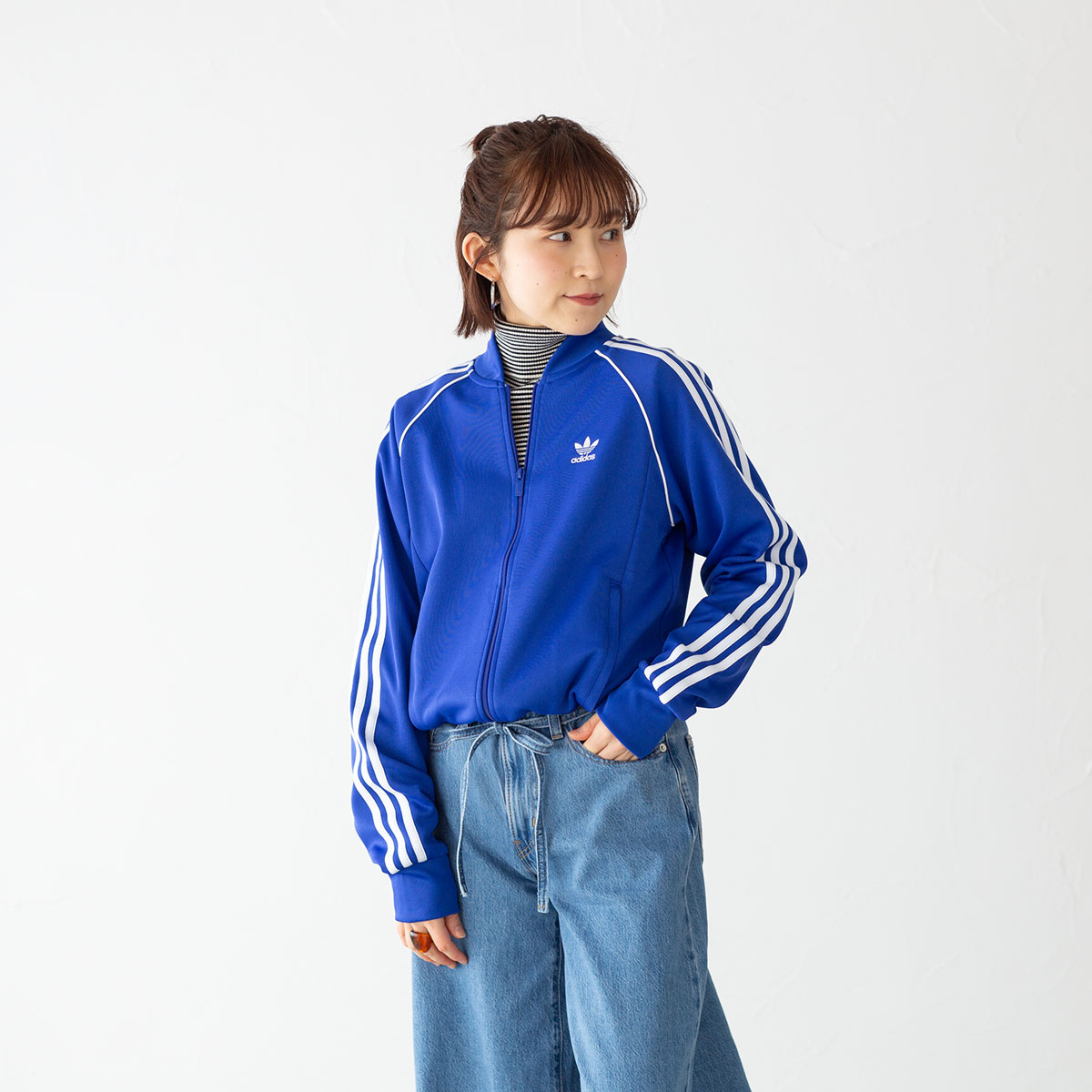 adidas 水色 トラックジャケット　ジャージ アディカラー-クラシックス-