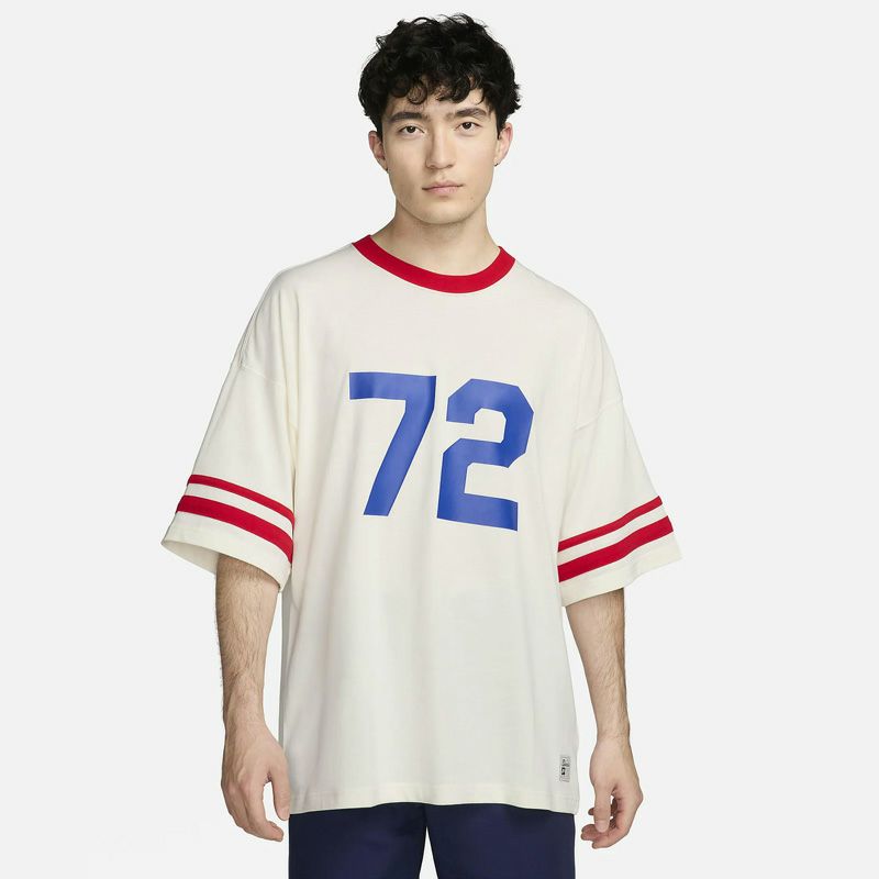 ナイキ メンズ オーバーサイズド Tシャツ NIKE HF4602-133 セイル/ユニバーシティレッド [ネコポス配送]