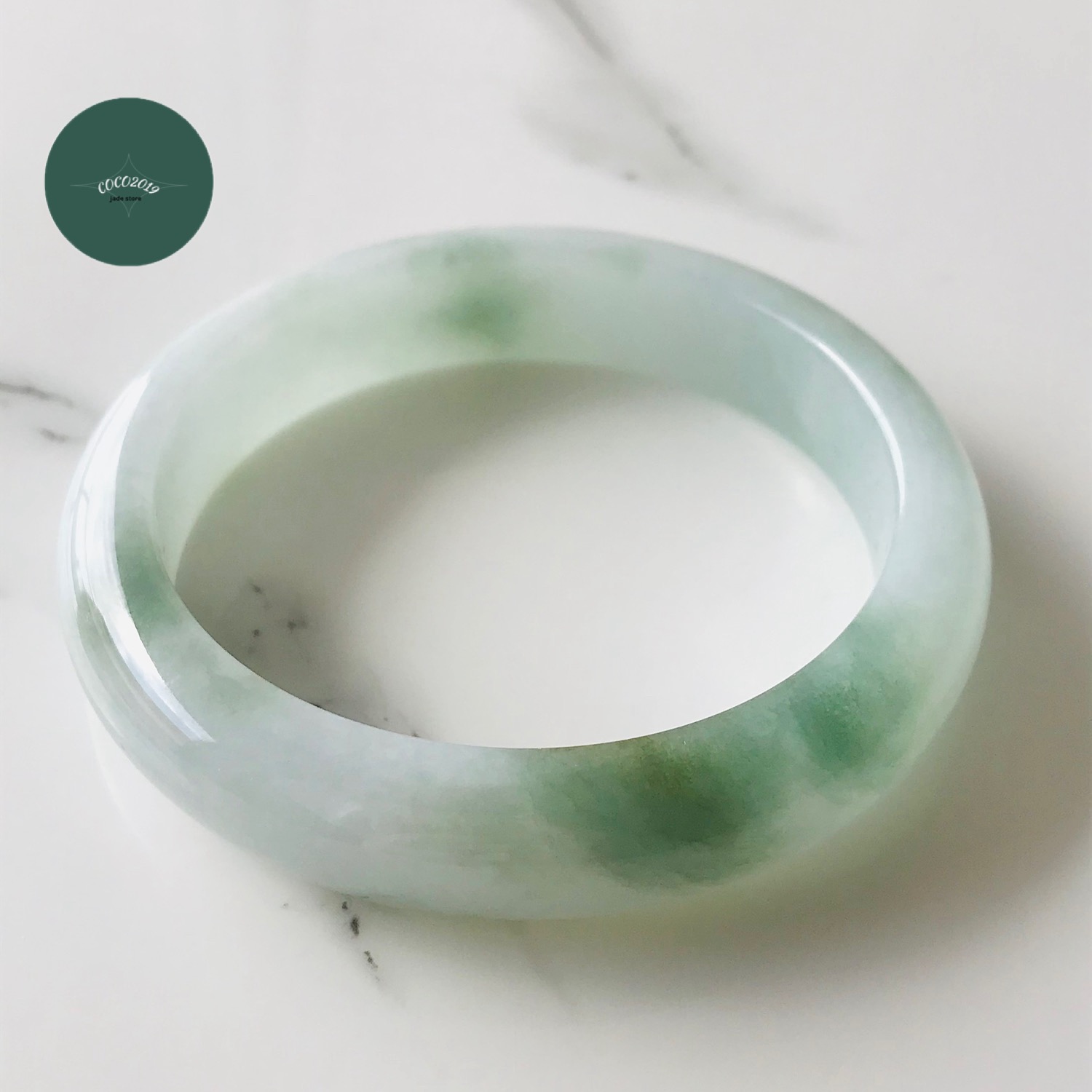 楽天市場】高級 本翡翠 バングル 天然石 翡翠 くりぬき バングル 天然