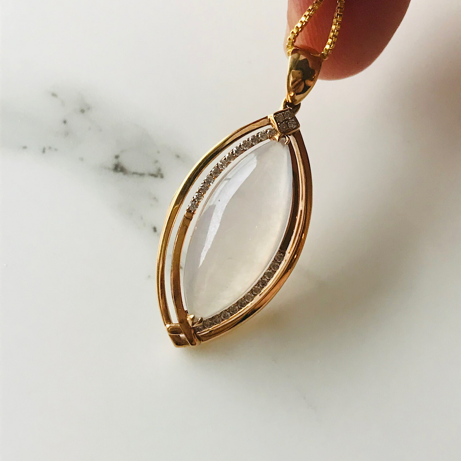 ビルマ産 翡翆 翡翆 jade    高品質 シャンデリヤとっ始め 氷翡翆 18k 金剛石 サクラ色ゴールド 護身符 一点もの 滅多にない 天然石  刻みつける 翡翆 ひすい 力強さ石ころ hisui 本翡翆 【翡翆専門職店 付属品 風水 占い 祓いきよめる 厄除け 思わしい 年長】