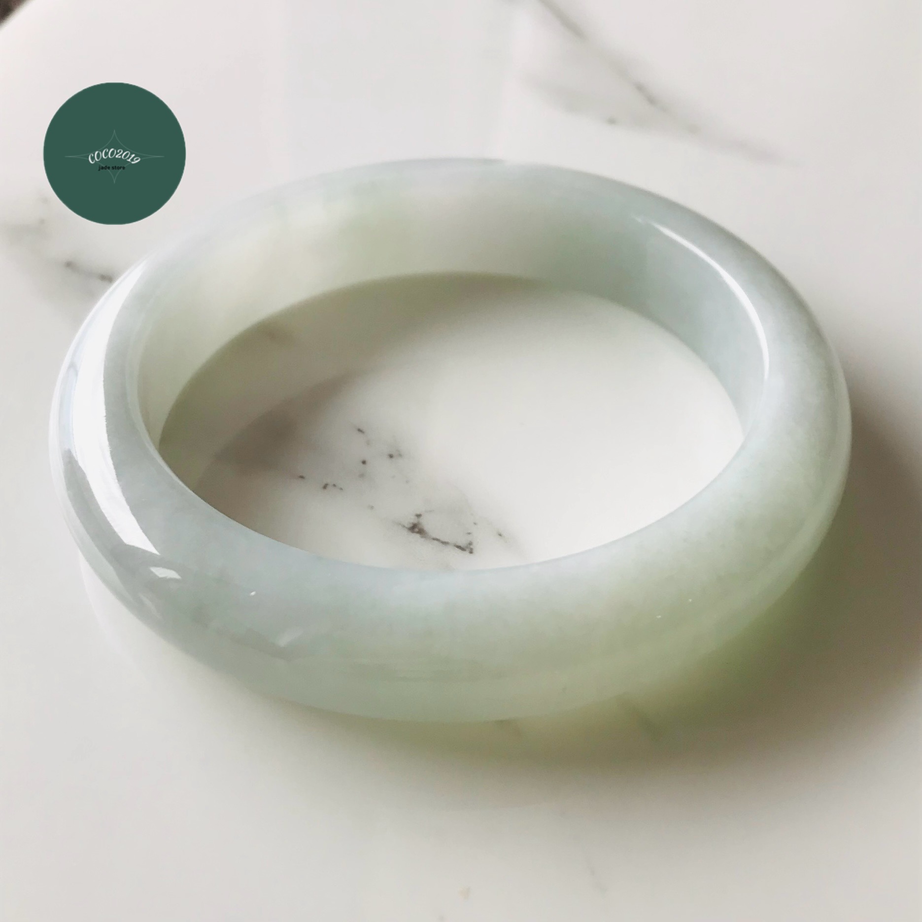 ビルマ産 翡翆 翡翆 jade  バングル  腕輪 高品質 一点もの 白いこと 56.5粍  ライトグリーン 翡翆 ひすい 力強さ石ころ hisui 本翡翆 翡翆専門職店 付属品 宝飾品 成年者可愛らしい 手?