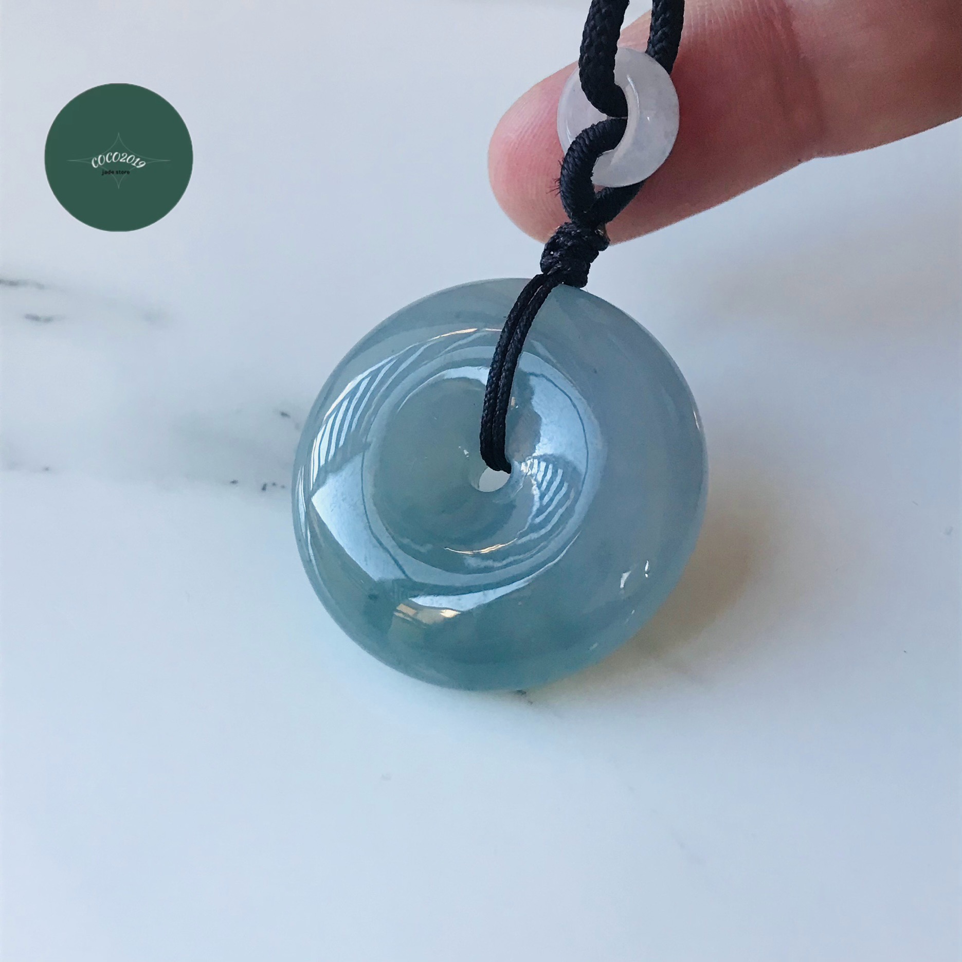 ビルマ産 翡翆 翡翆 jade    高品質 シャンデリヤとっ始め 首飾り 刻みつける 紐付き 一点もの 滅多にない 天然石  翡翆 ひすい 力強さ石ころ hisui 本翡翆 翡翆専門職店 付属品 カービング 長閑やかさ扣