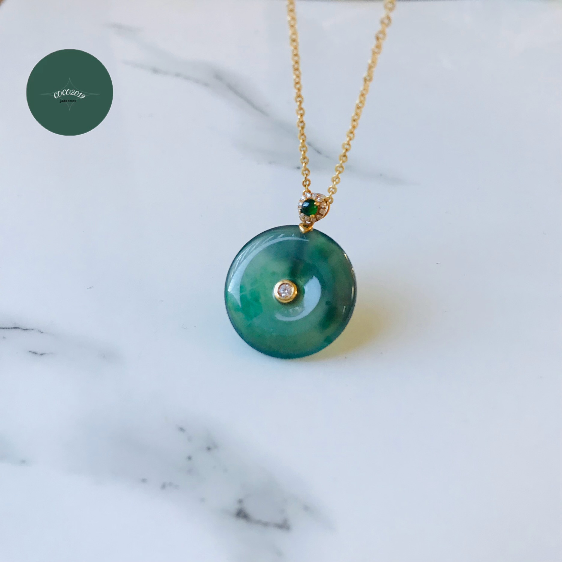 楽天市場】彫刻翡翠 53mm/92P ペンダント 彫刻ヒスイ 翡翠彫刻