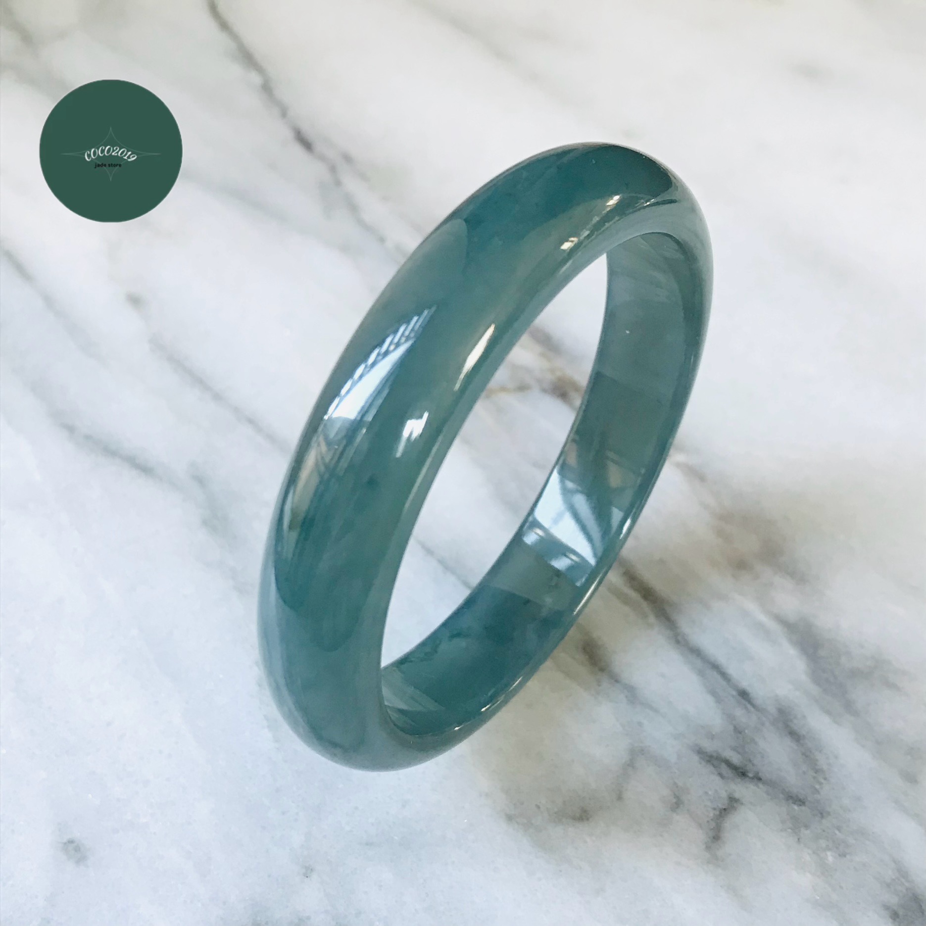 グアテマラ共和国産 翡翆 翡翆 jade バングル 腕輪 56.0粍 翡翆 ひすい 力強さ石ころ hisui 本翡翆 翡翆専門職店 付属品 宝飾品 手? 青