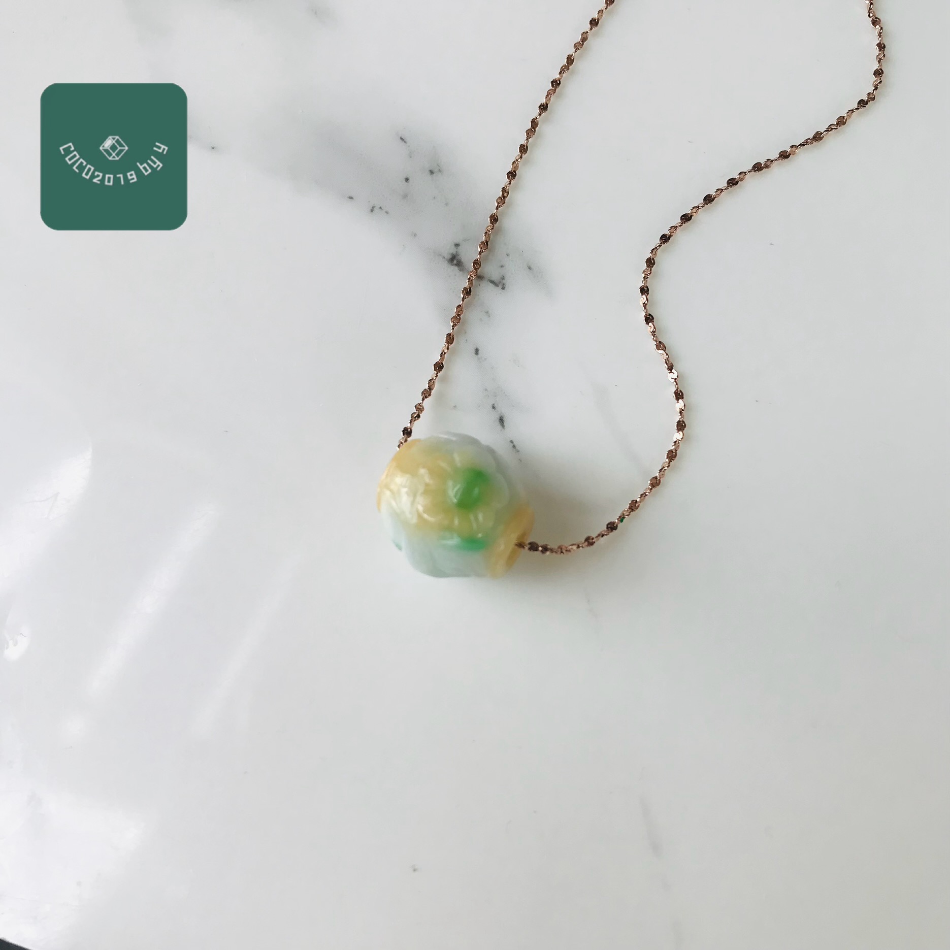 ビルマ産 翡翆 翡翆 jade    高品質 シャンデリヤとっ始め 首飾り 一点もの 滅多にない 天然石  翡翆 ひすい 力強さ石ころ hisui 本翡翆 翡翆専門職店 付属品 緑 黄 梅の花
