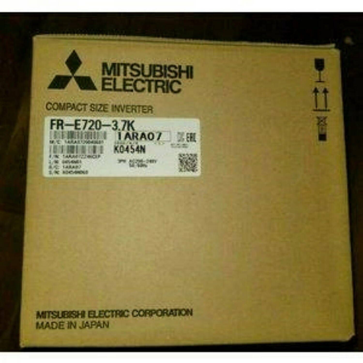 新品★東京発★適格請求★税込 MITSUBISHI 三菱電機 FR-E720-3.7K★６ヶ月保証