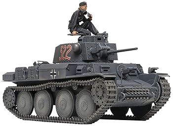 【中古】タミヤ(TAMIYA) 1／35 ミリタリーミニチュアシリーズ No.369 ドイツ軍 軽戦車38 (t) E／F型 プラモデル 35369