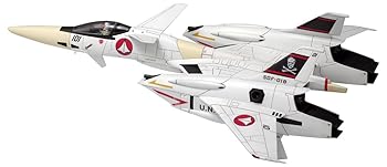 【中古】ウェーブ 超時空要塞マクロス VF-4 ファイター形態 1／72スケール 全高約21cm 色分け済みプラモデル MC057