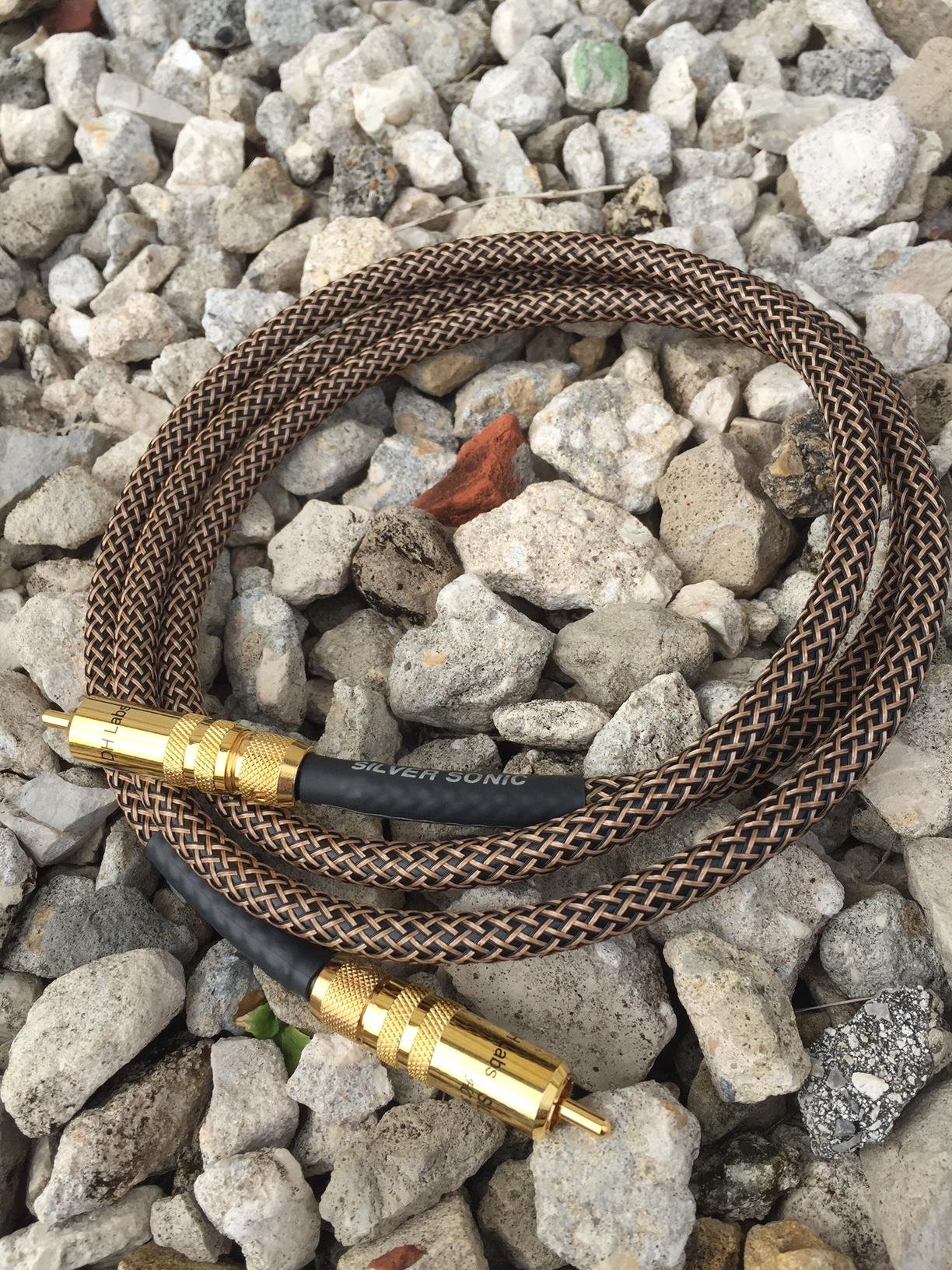 【中古】(非常に良い)DH Labs Thunderサブウーハーケーブル2.0 M RCA