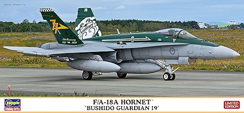 【中古】(非常に良い)ハセガワ 1／72 オーストラリア空軍 F／A-18A ホーネット 武士道ガーディアン19 プラモデル 02326