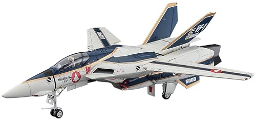 【中古】(未使用品)ハセガワ 超時空要塞マクロス VF-1A バルキリー 生産5000機記念塗装機 1／48スケール プラモデル 65879