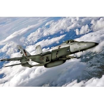 【中古】(未使用品)ハセガワ 1／72 F／A-18E スーパーホーネット ‘VFA-22 ファイティング レッドコックス’ 00815 プラモデル