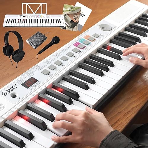 【中古】(未使用品)life_mart 電子ピアノ 61鍵 初心者 【 すぐに使える フルセット サステインペダル付き 】 電子キーボード 61鍵盤 白 軽量 光る鍵盤 日本語パネル|COCOHOUSE