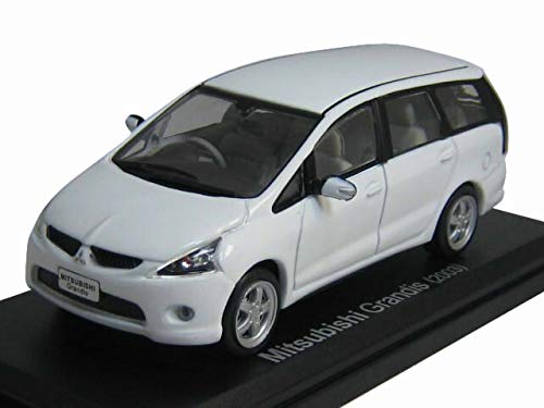 【中古】(非常に良い)IXO／イクソ 1／43 三菱 グランディス ＵＡ－ＮＡ４Ｗ型 2003 白