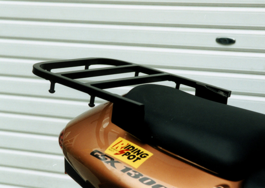 ライディングスポット（RIDINGSPOT） RIDING SPOT （ライディングスポット）:リアキャリア BLK GSX1300R -07 P004-1997 P004-1997 バイク アクセサリ カスタム メンテナンス 交換 補修 修理