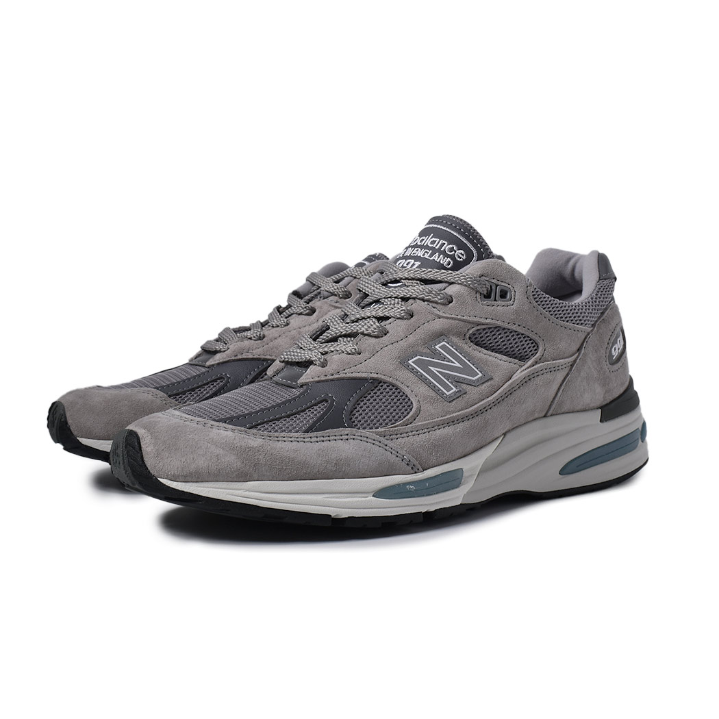 NEW BALANCE \