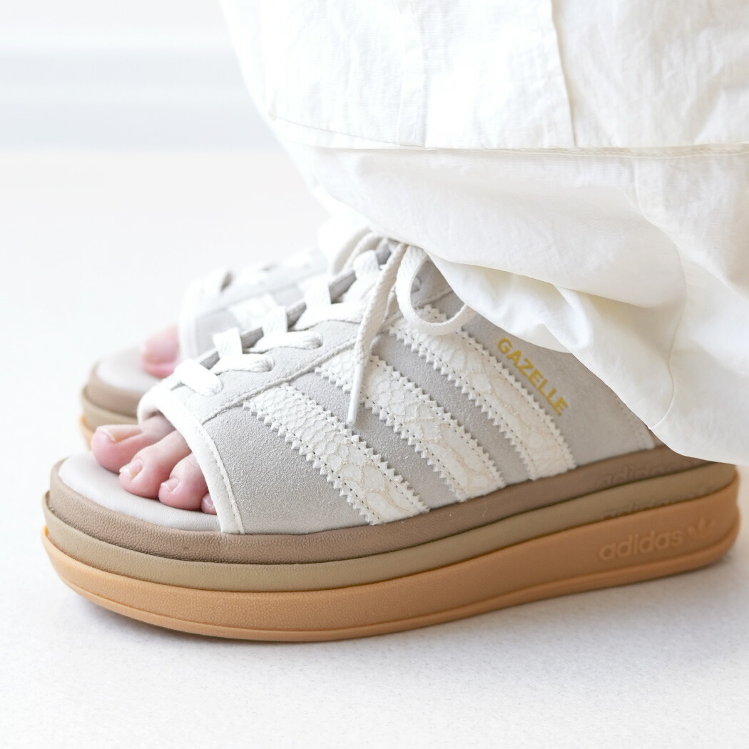 adidas アディダス ガゼル ボールド 厚底 サンダル GAZELLE BOLD SANDALS BEIGE SUEDE ( かわいい 盛れる おしゃれ ベージュ ストラップ スエード ストラップ ベルト ガムソール レディース ウィメンズ IH6632 )|codexxx