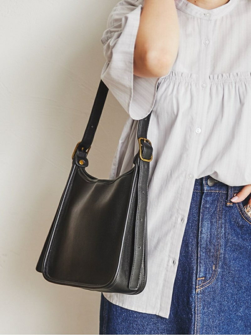 ダブルバックルスクエアショルダーバッグ Coen バッグ ショルダーバッグ コーエン