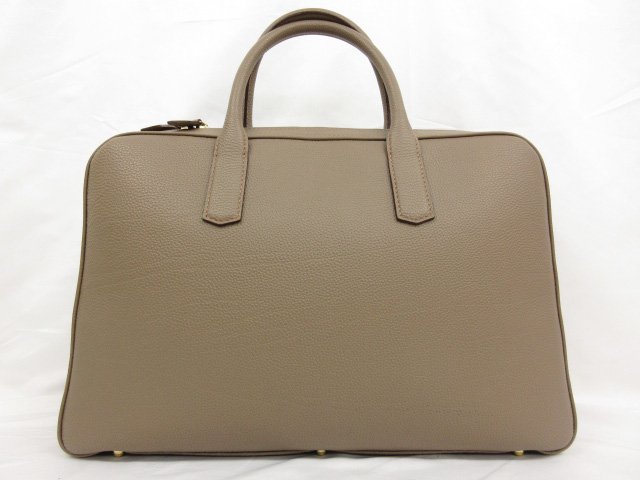 VALENTINO GARAVANI(ヴァレンティノ・ガラヴァーニ) ロック