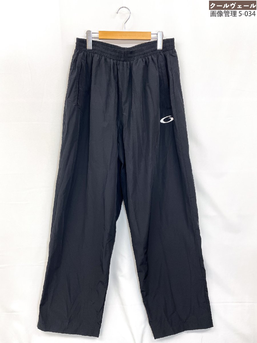 超美品 【バレンシアガ BALENCIAGA】 JP57 2024 02131 UNISEX 広々としたズボン下 シャカシャカ出どころ 刺しゅう sizeS 黒いこと 伊製★33MPB0092★ 【中古】