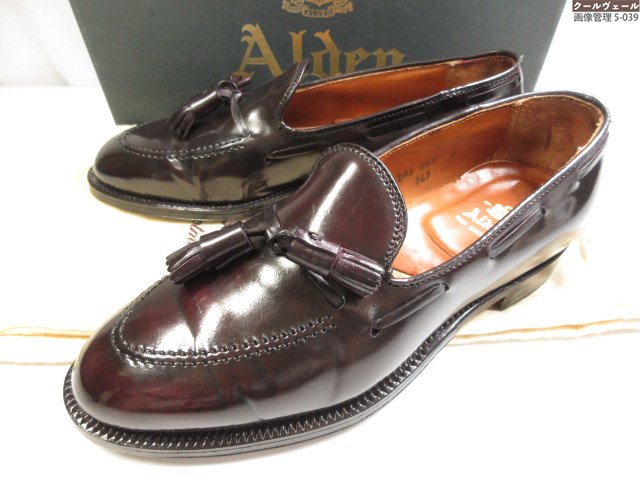 美品 【オールデン ALDEN】 563 コードバン タッセルローファー トゥスチール付き添い人 (メンズ) size7D バーガンディ ★37MZB0331★ 【中古】