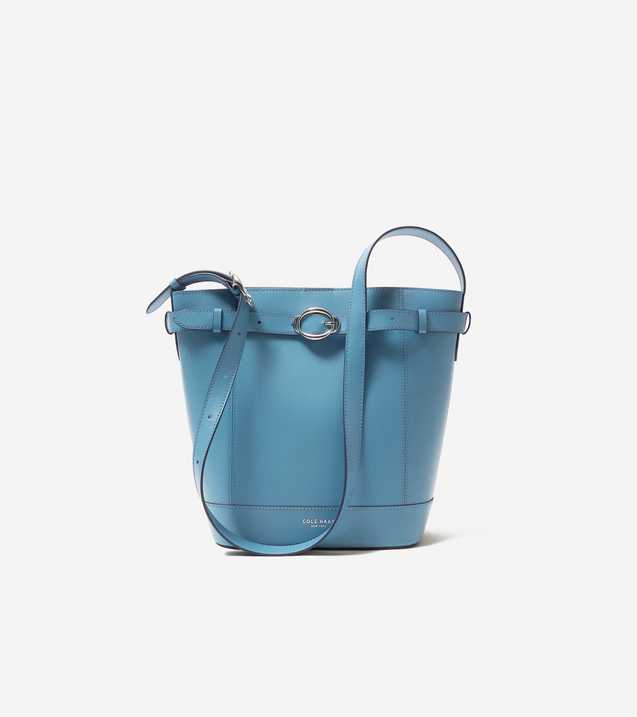 コールハーン Colehaan ウイメンズ バッグ & アクセサリー バッグ アレキサンドリア バケット バッグ womens U08461 プロベンシャルブルー｜コールハーン　店 28,875円