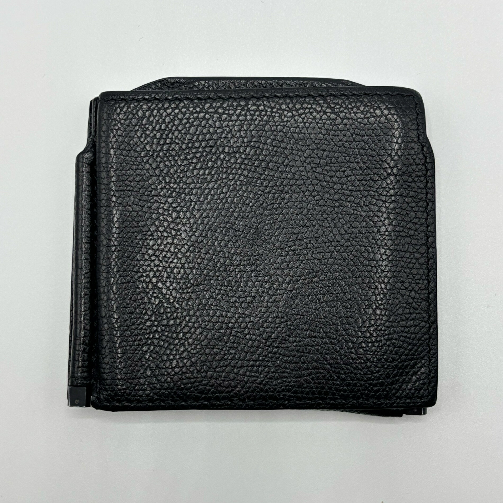 ヴァレクストラ 財布 ダブル マネークリップ レザー 革 ブラック 黒 小銭入れ付き 札入れ Valextra ABランク 中古|コレクション神戸byブランドリッツ