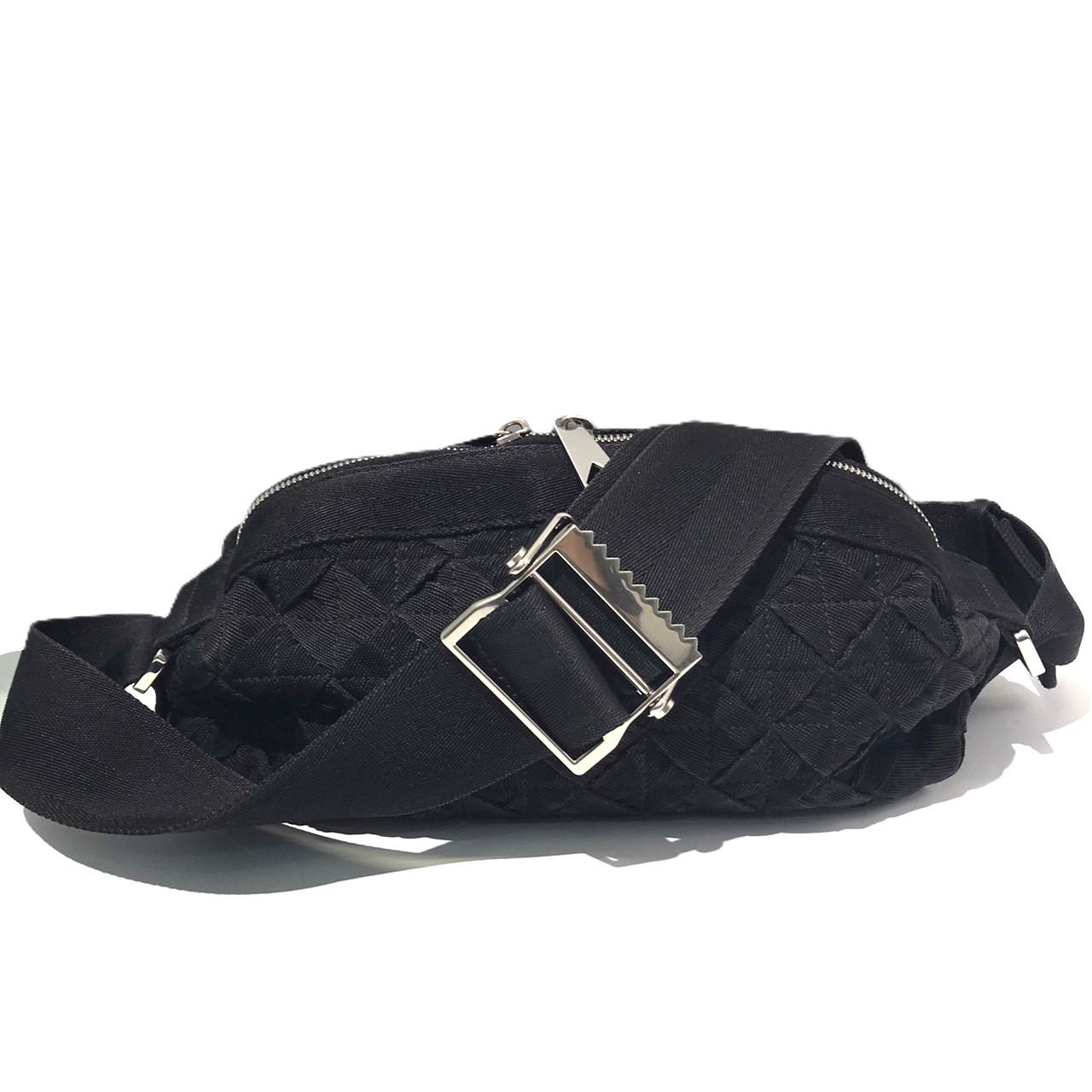 ボッテガヴェネタ　カセット ベルトバッグ　ウエストバッグ ボディバッグ　ブラック 楽天市場】BOTTEGA VENETA ボッテガヴェネタ CASSETTE Belt Bag