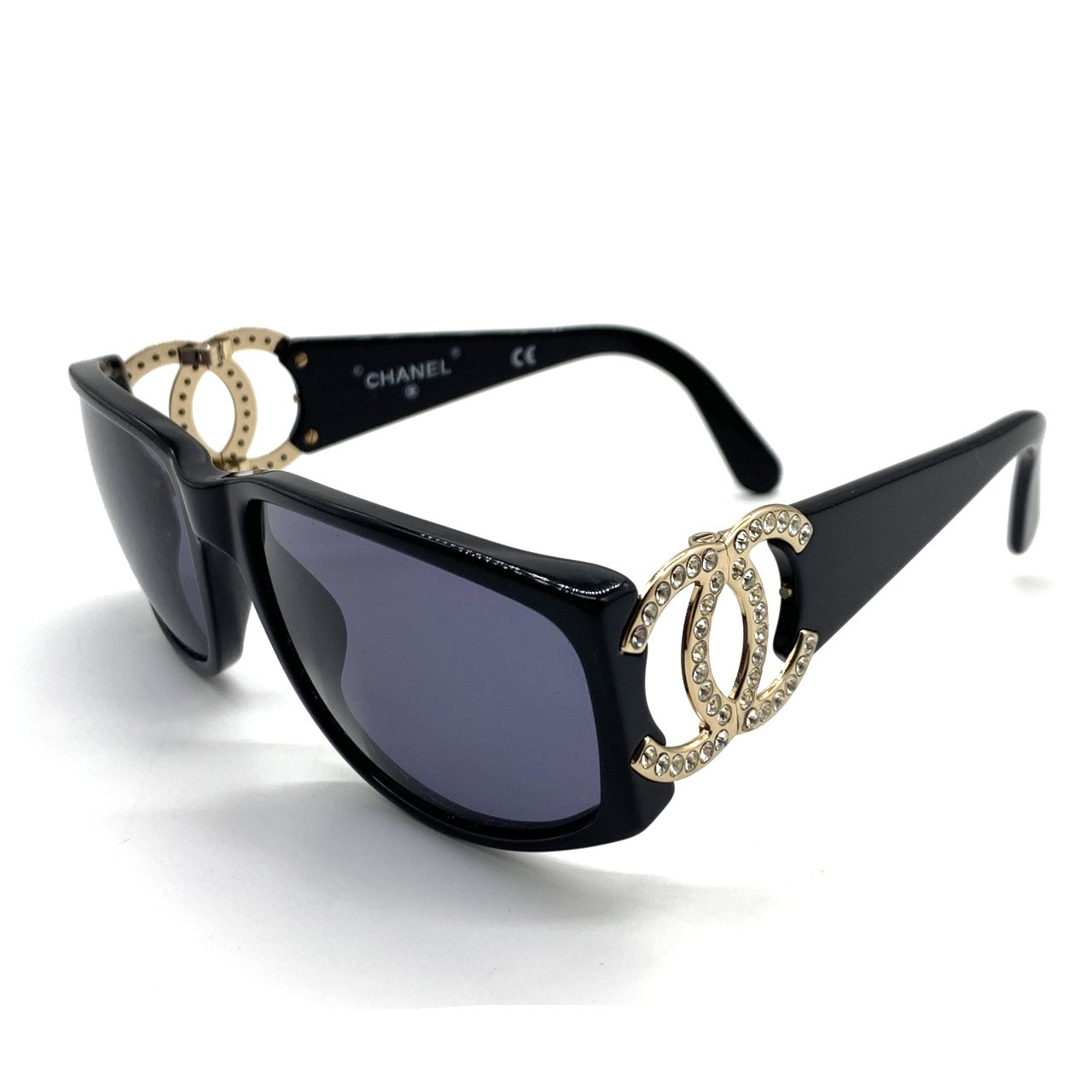 シャネル 黒眼鏡 ココマーク 伝達ルート石ころ 黒いこと ゴールド金具 02461 中古 CHANEL