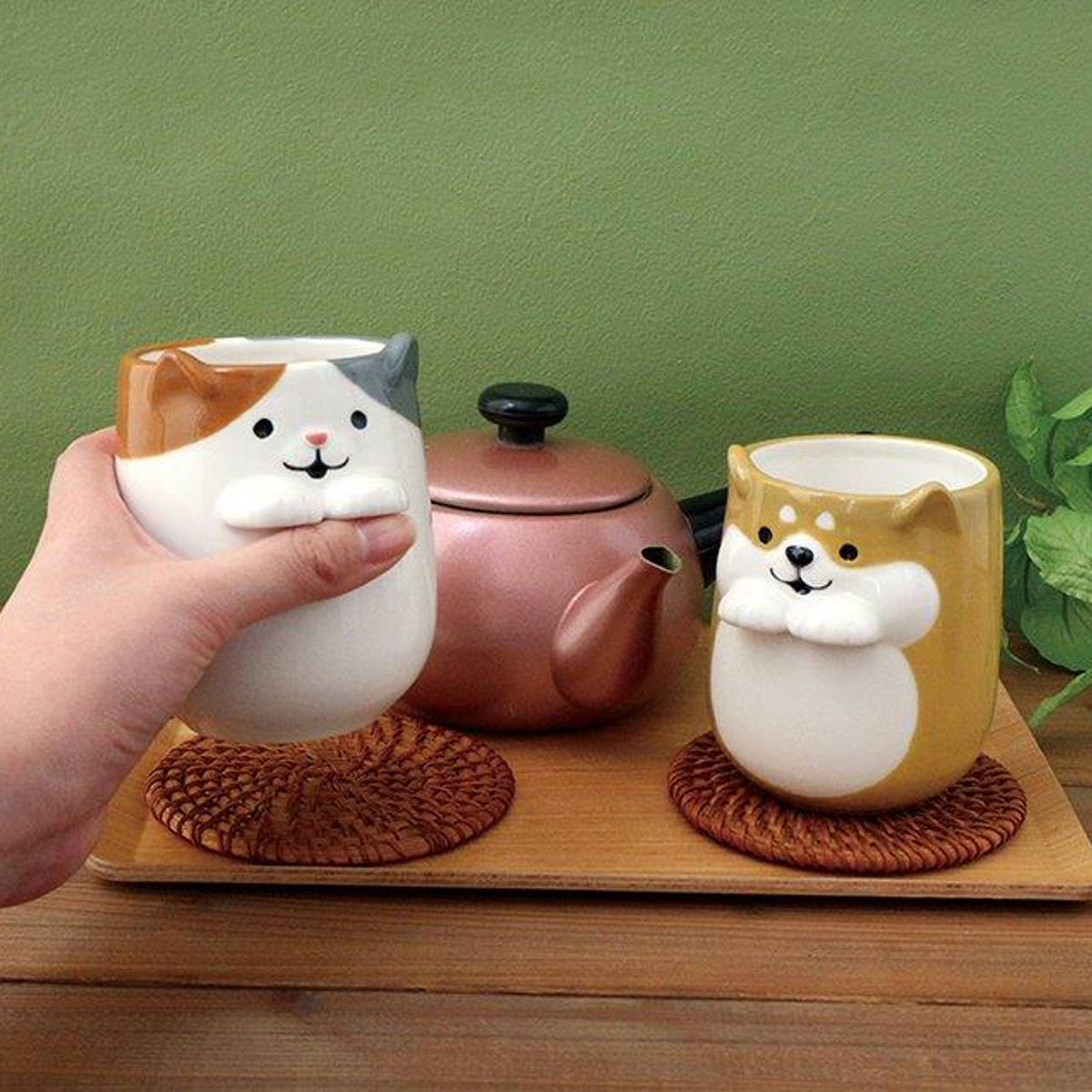 楽天市場】湯呑み そっとそえ手湯呑 猫 犬 うさぎ デコレ DECOLE