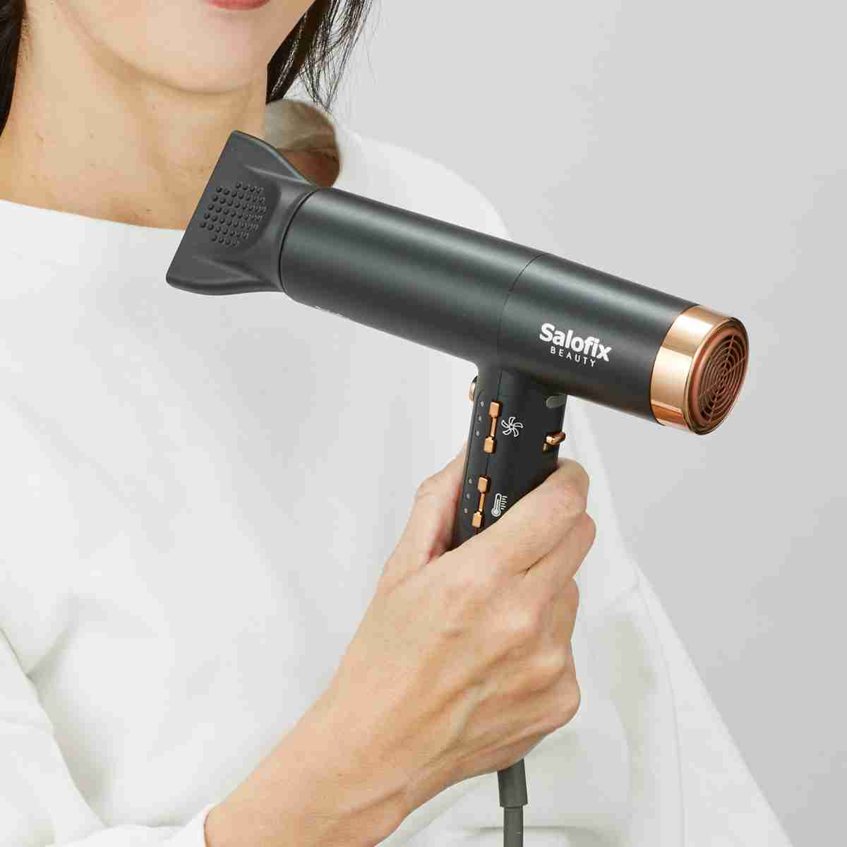 ドライヤー Salofix Beauty ヘアドライヤー カーラー （ 500g 軽量 1400W 速乾 大風量 2.7立方メートル マイナスイオン 静電気除去 髪 巻き髪 オートクリーニング機能 お手入れ簡単 ヘアケア スタイリング 時短 髪の毛 ）【3980円以上送料無料】 15,461円