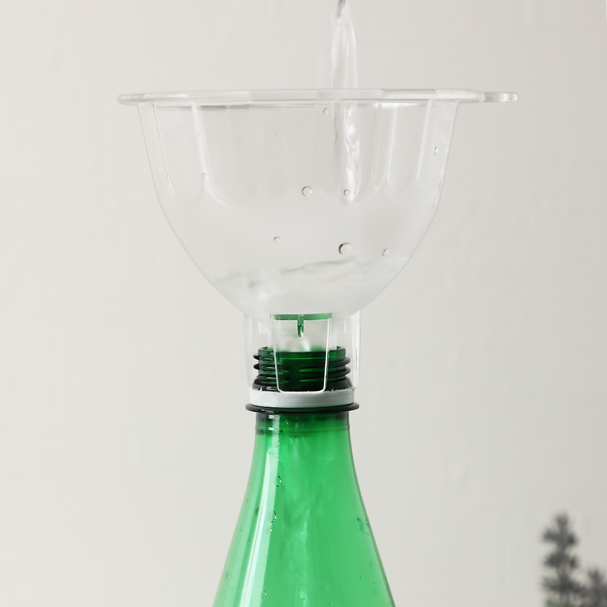 市場 NE 2個入り 移し替え プラスチック製 詰め替え 日本製 便利 じょうご ロート 漏斗 2個 セット ろうと nikii