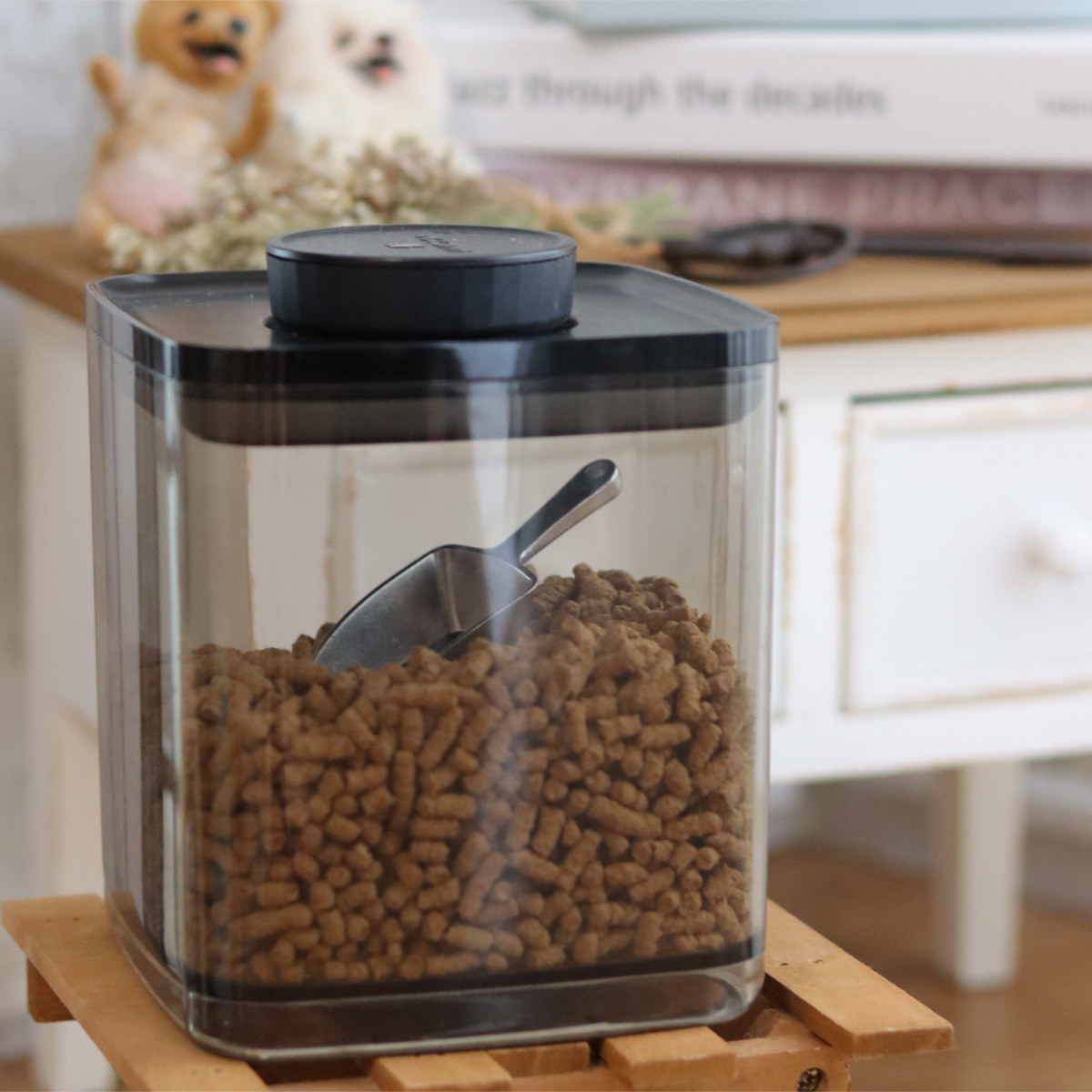 Ankomn 保存容器 2 4l Uvカット アンコムン グレー ターンシール プラスチック ペットフードストッカー 保存 容器 密閉 密閉保存 密閉容器 真空 真空保存 真空保存容器 真空容器 紫外線カット 送料無料 酸化防止 食品保存容器 オープニング大セール 2 4l
