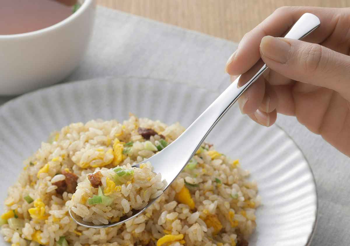 小ぶりなレンゲスプーン３本組