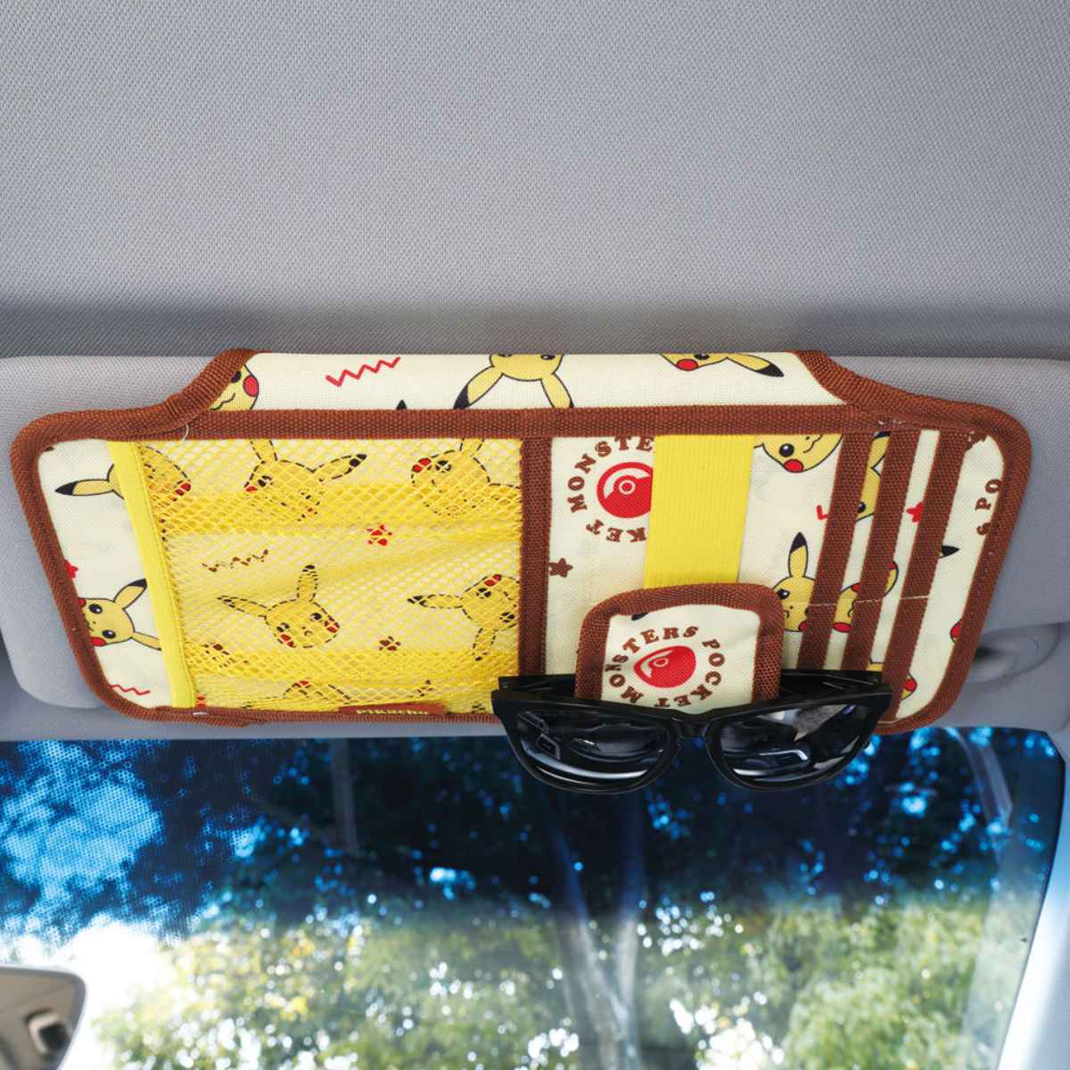 サンバイザーポケット ポケットモンスター （ サングラスホルダー カードホルダー サンバイザー収納 取り付け簡単 駐車券 サングラス 小物 車用品 ドライブ ポケモン かわいい キャラクター ） 【3980円以上送料無料】画像