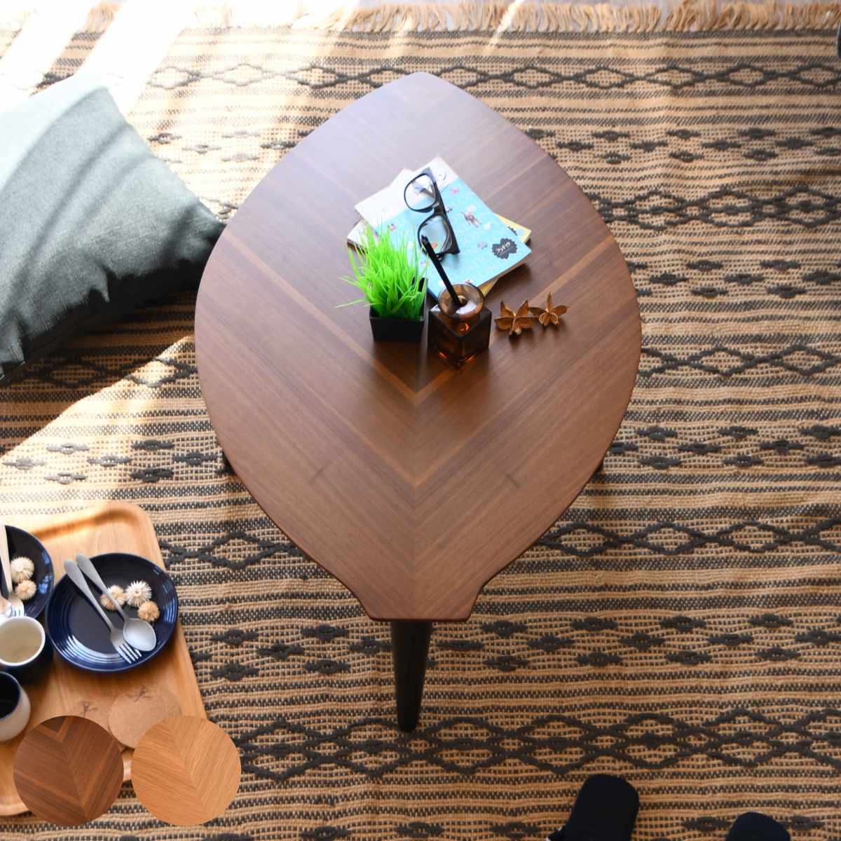ローテーブル 折りたたみ 幅90cm センターテーブル リーフ （ 90&times;60cm リビングテーブル テーブル 折り畳み 木目 ウォールナット オーク 天然木 コンパクト 小さい 小さめ かわいい 葉っぱ 葉 完成品 ）【3980円以上送料無料】｜お弁当グッズのカラフルボックス