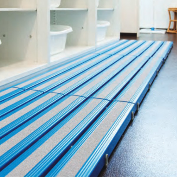 安心の定価販売 スノコ プラスチック製 60 1cm 抗菌すべり止め安全スノコ ジョイント式 組立品 送料無料 すのこ 滑り止め 抗菌 防カビ 組立式 屋内すのこ すべり止め 防炎 屋内専用 抗菌安全すのこ 抗菌防カビ剤入り アーチ構造 Fucoa Cl