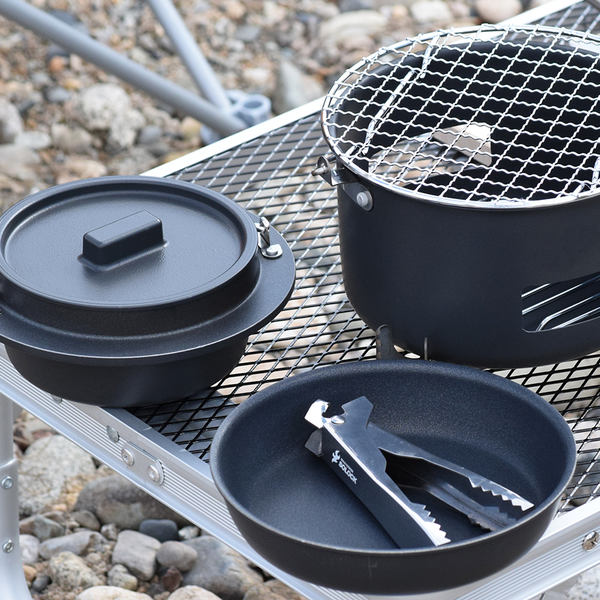 アウトドア 調理器具セット 8点 ソロキャンプ ソロック ( SOLOCK キャンプクッカー アウトドアギア セット フライパン 釜 炭かまど 底網 焼き網 かまど置き リフター 収納袋 )【3980円以上送料無料】|お弁当グッズのカラフルボックス