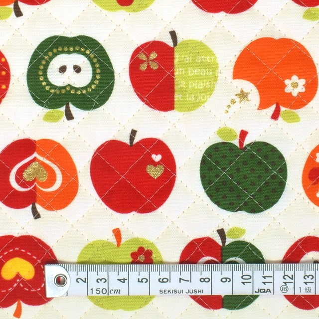 楽天市場 商用利用可 生地 りんご柄 アイボリー 女の子 おしゃれリンゴのひみつ アイボリー キルティング生地 Colorful Textile Market