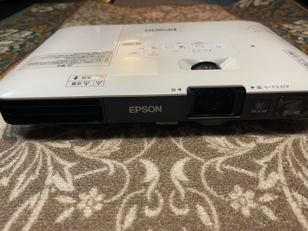 液晶プロジェクター EPSON EB-1795F HD 中古品 Full (1920×1080)対応