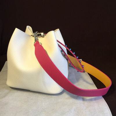 バッグ バック カバン かばん 鞄 bag レディースバッグ レディースバック ショルダーバッグ ショルダーバック 斜めがけバッグ 斜め掛けバッグ デイバッグ 四角 かわいい 大人可愛い きれいめ シンプル カジュアル 大人 上品 おしゃれ お洒落 かっこいい アジアン エスニック｜Come to Store
