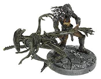 【中古】ALIEN VS. PREDATOR PLAYSETS Celtic Predator Throws Alien|Come to Store