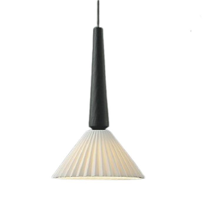 コイズミ照明 LEDペンダント タモ・黒色 電球色 フランジ：工事必要：AP55512 プラグ：レール取付：AP55513